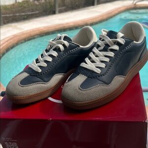 Journee Lummie Navy and Grey Woman’s Sneakers 7M